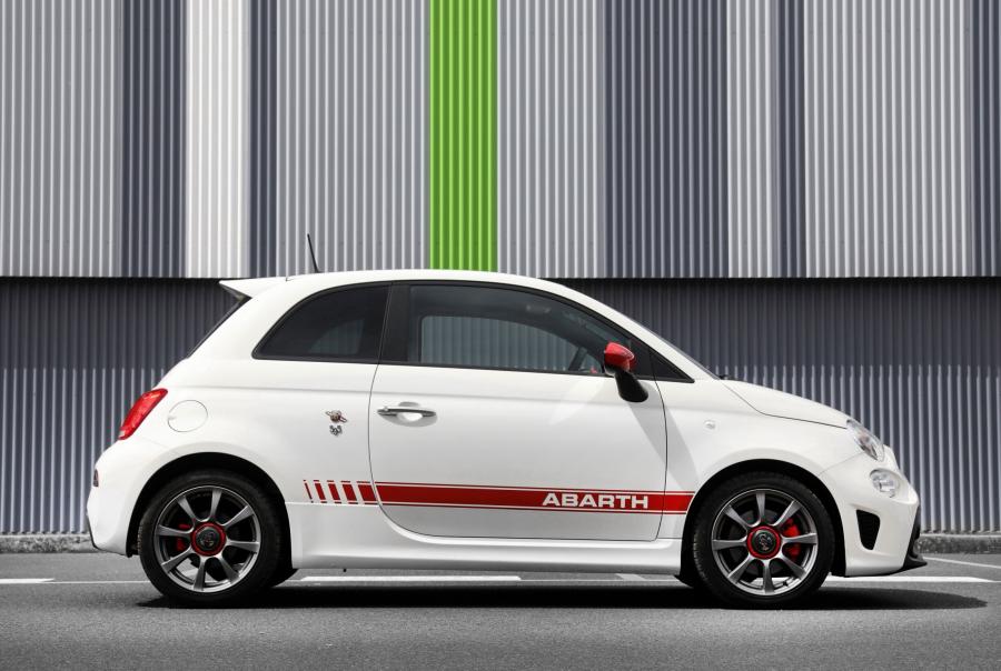  Abarth 595 (312) 2017 года  (AU) (фото 9 из 40)